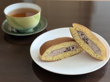 セブン新作　ショコラ生どら焼き　実食